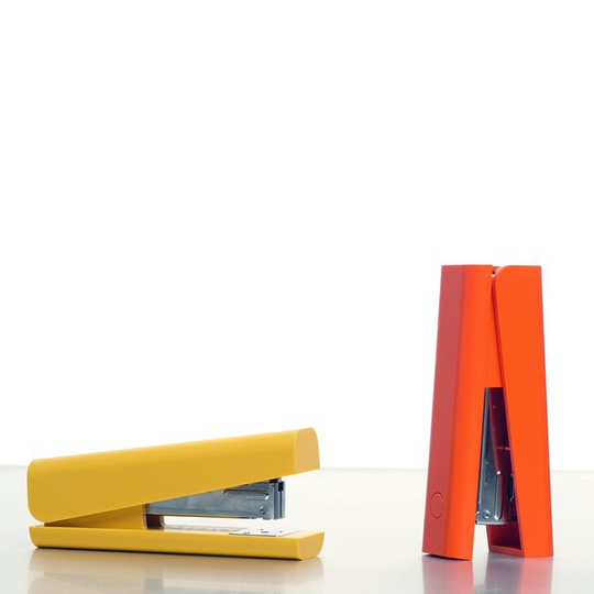 A N Y T H I N G - Stapler... #tbt #anything #anythingdesign #stationery #Japan #michaelsodeaustudio #michaelsodeau #reddotaward #simplicity #modern #design #2009 #desktoparchitecture