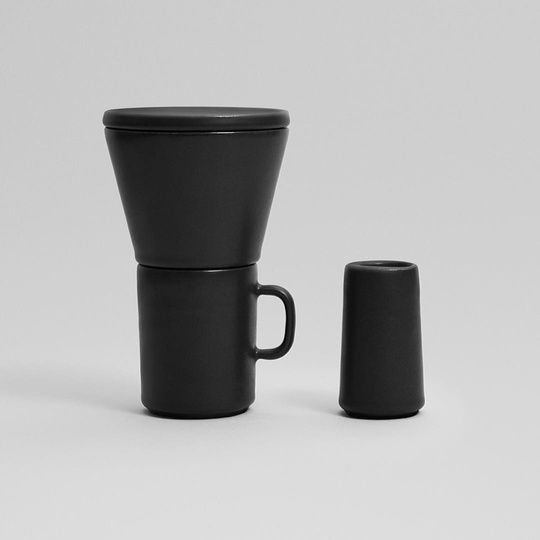 'Time In' | Othr
3D printed porcelain pour over coffee filter, mug and milk jug... 📷 @othr__ #othr #3Dprinting #porcelain #NYC #NYCxDESIGN #newproject #modern #design #coffee #michaelsodeaustudio #michaelsodeau #simplicity